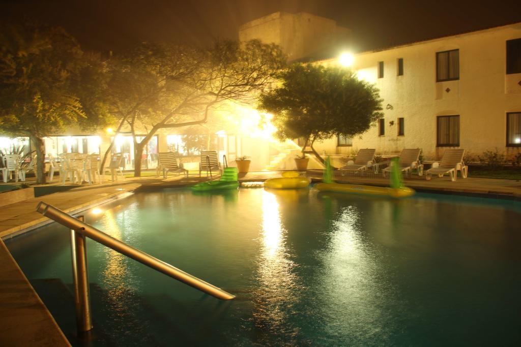 Hotel De La Torre La Paloma Exterior foto
